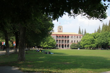 苏州大学