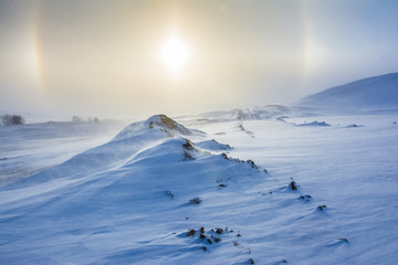 日耳 天象 雪原