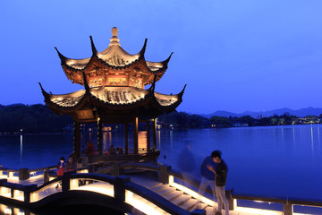 杭州西湖夜景 西湖 灯光 夜
