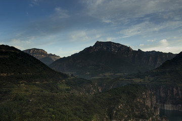 太行山峭壁