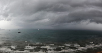 三亚湾台风狂风暴雨