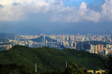 深圳梅林山城市风光