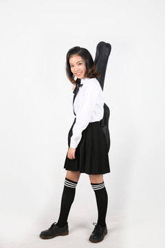 年輕女藝術(shù)生