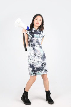 旗袍搖滾女人
