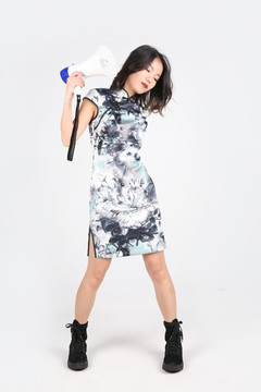 旗袍搖滾女人