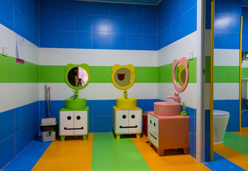 儿童卫生间 洗手间