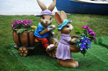 小区动物雕塑 兔子树脂雕塑