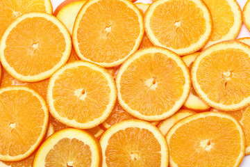 白底上的橙子 橙子切片