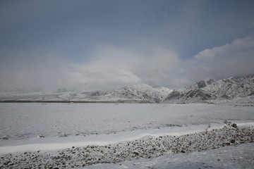 新疆雪山
