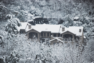 雪中别墅