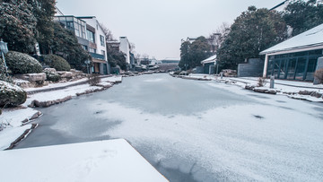 云龙湖风景区水街雪景