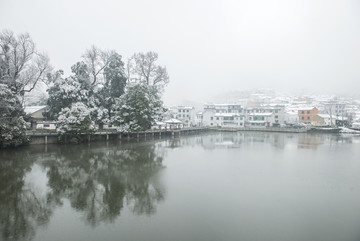 乡村雪景