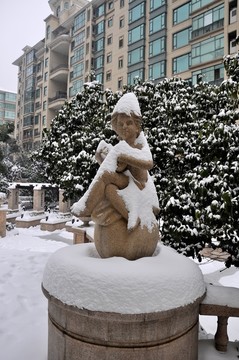 小区雕塑 雪景