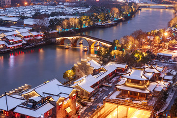 京杭大运河杭州拱宸桥雪景