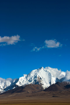 卓木拉日雪山