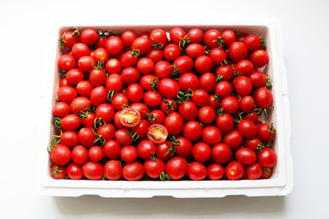 千禧小番茄高清白底图片