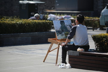 北京钟鼓楼钟楼油画写生现场