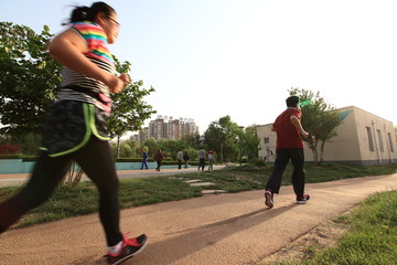 晨跑 慢跑 跑步