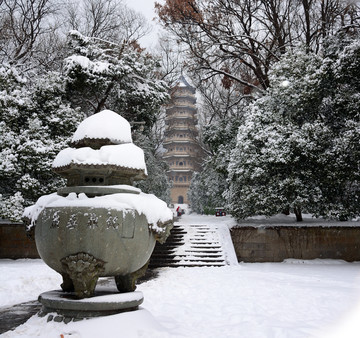 南京灵谷寺雪景