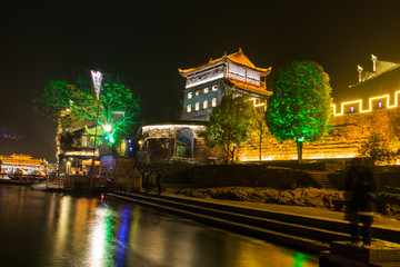 凤凰古城 壁辉门夜景