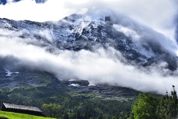 云雾山川