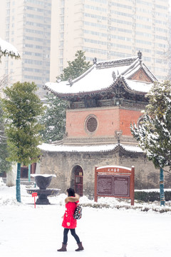 雪中大兴善寺