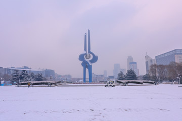 下雪后的济南泉城广场 （10）