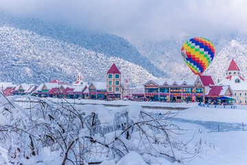 度假山庄雪景