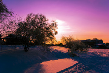 雪景夕阳