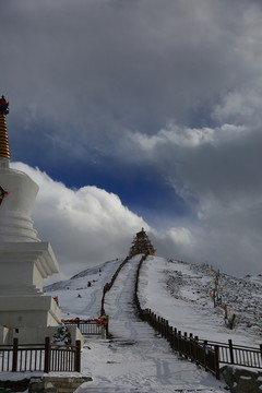 折多山