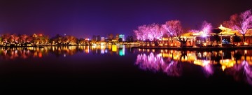 大明湖夜景