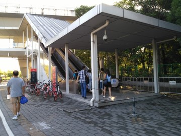 沙贝地铁站