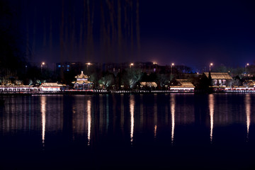 大明湖夜景