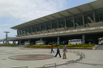西安咸阳机场 航站楼外景