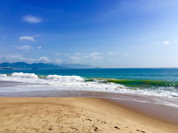 海滩浪花