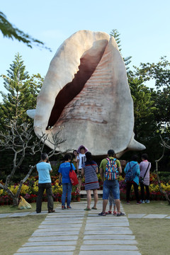 巨型贝壳雕塑
