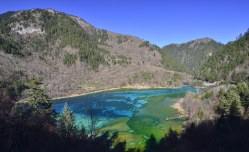 九寨沟五花海的水