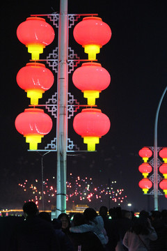 春节 烟花 红灯笼