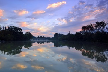 扬州瘦西湖日出