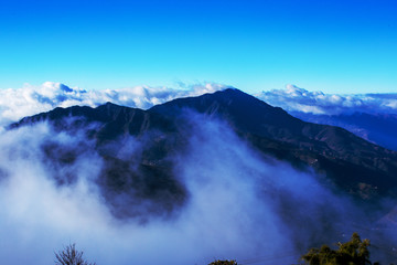 大山云雾