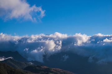 云南轿子雪山云海