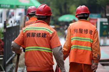 房屋修建工人