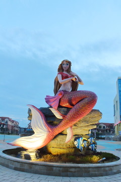 美人鱼雕像