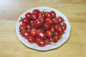 一盘碧娇小西红柿