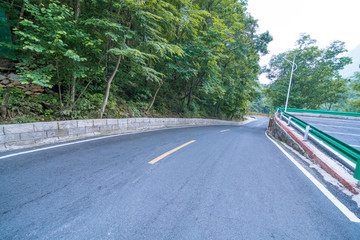 山中道路