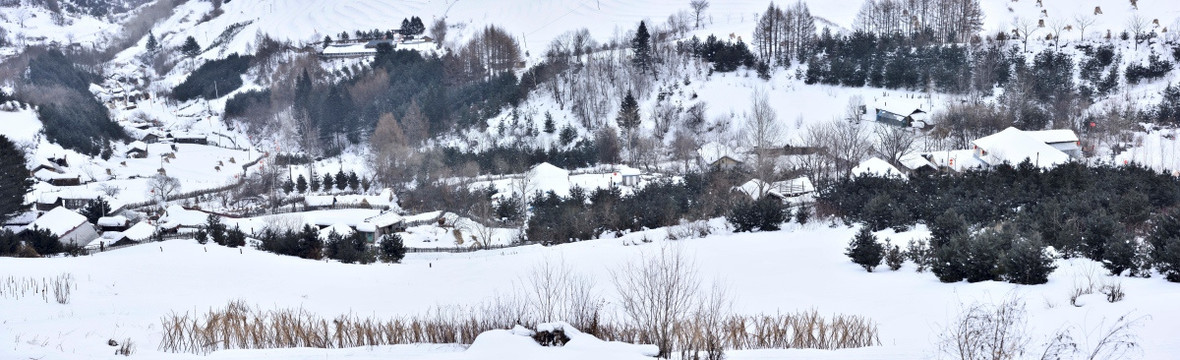 雪乡风情山脚农家