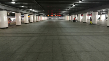 北京西站地下广场