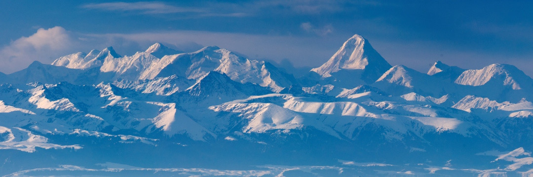 天山