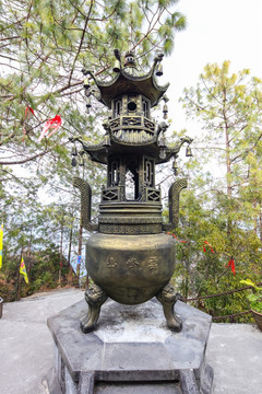 腾冲云峰山 灵验山 云峰山香炉