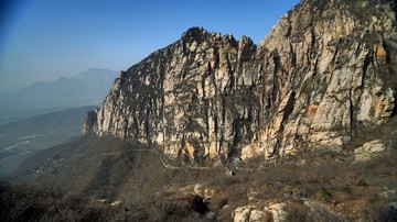 嵩山太室山少室山